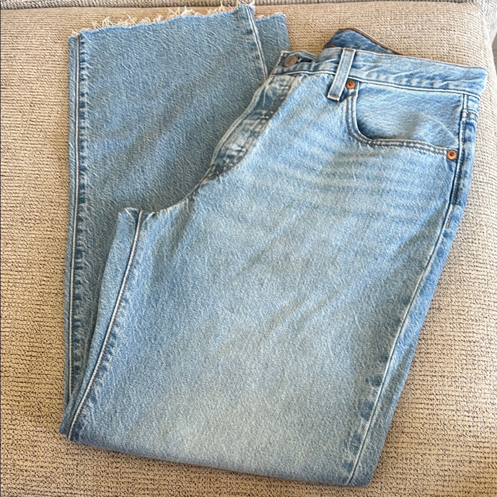Woman’s Light Blue Jeans